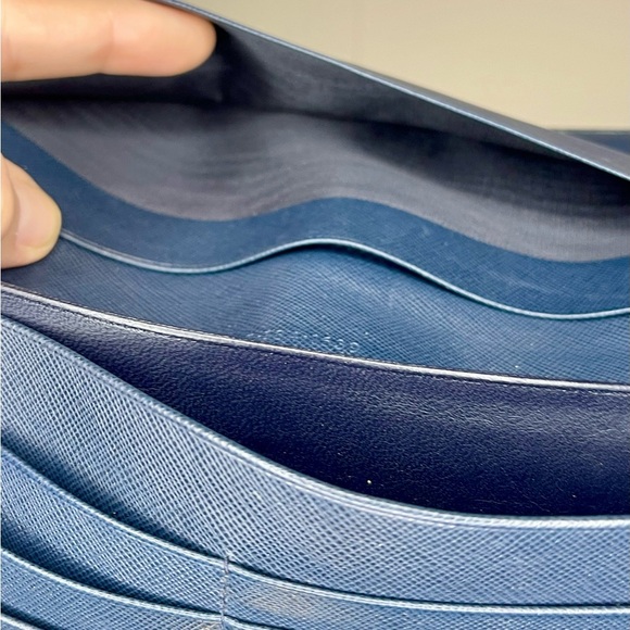 Gucci Navy Blue Leather Long Wallet with Clasp - Picture 9 of 9